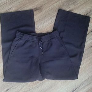 Lululemon On the Fly wide leg black 6